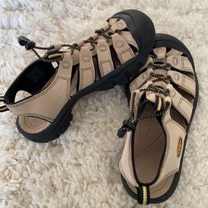 Keen Tan Newport H2 Women's Hiking Sandal 8